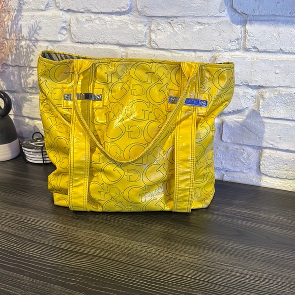 Guess Yellow Tote Bag - Picture 2 of 4